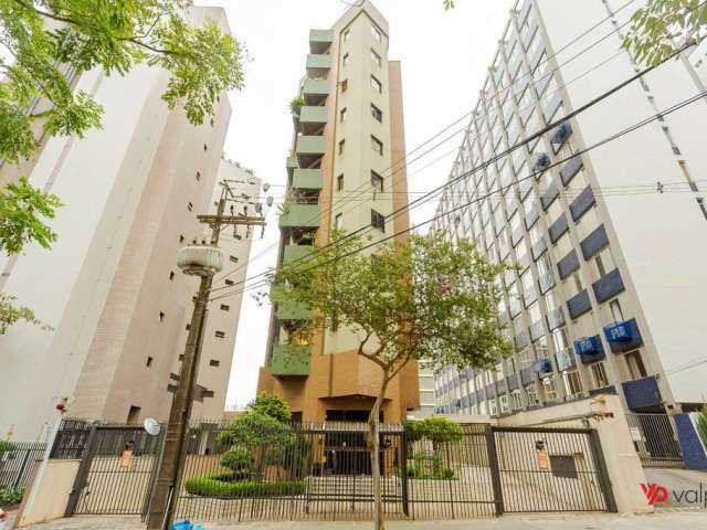 Apartamento com 1 quarto para alugar na Avenida Visconde de Guarapuava, 4348, Batel, Curitiba por R$ 2.000