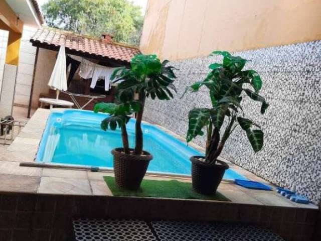 Casa 2 suítes, com piscina, à venda, conjunto Azul, São João de Meriti,