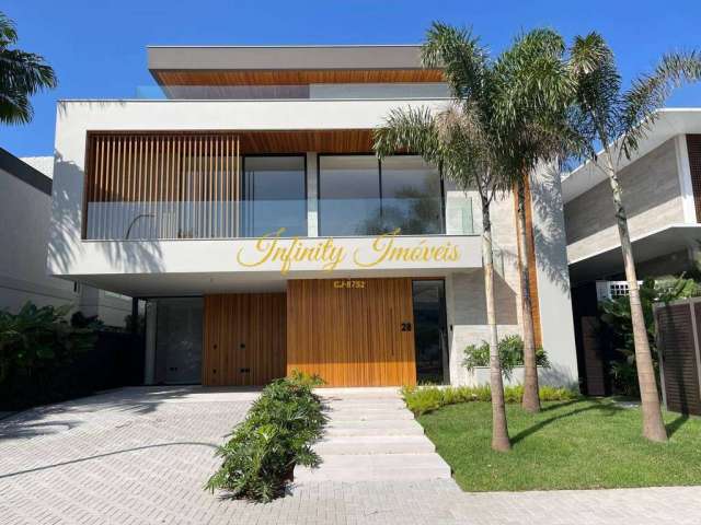 Alphaville Casa triplex de alto padrão com 5 suítes na Barra da Tijuca