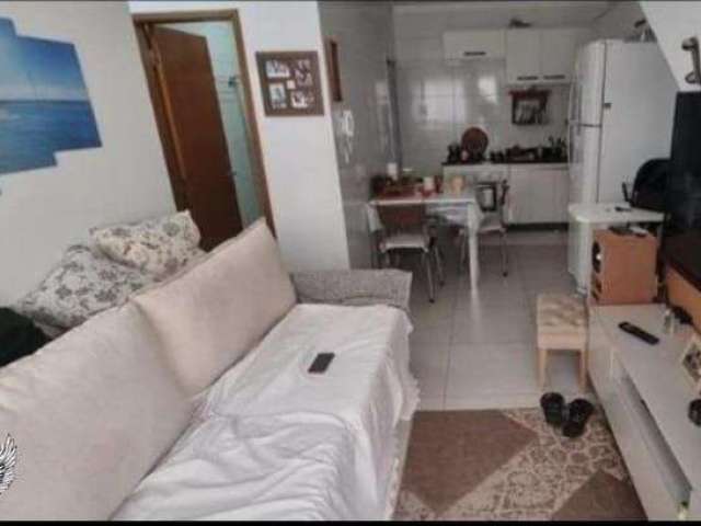 Casa em condominio fechado, 900 metros do metrô parada inglesa