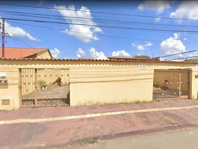 Casa com 03 quartos de 205,00m² à venda por R$480.000,00 - Jardim Santo Antônio