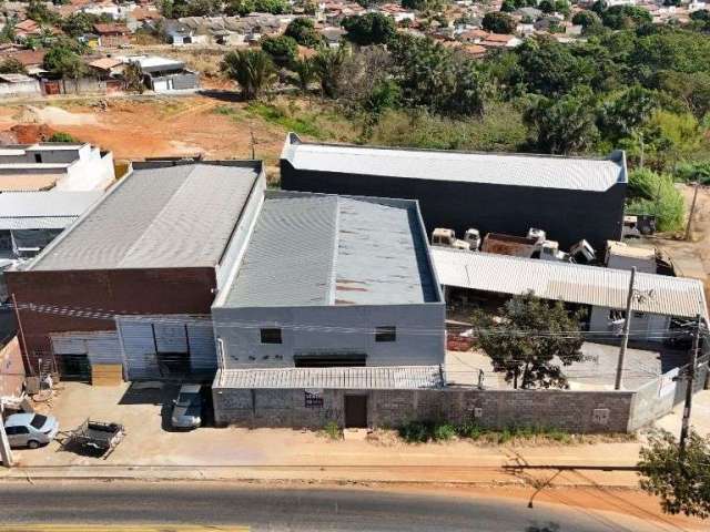 Galpão de 370 m² à venda por R$ 980.000 no Setor Orienteville - Goiânia/GO