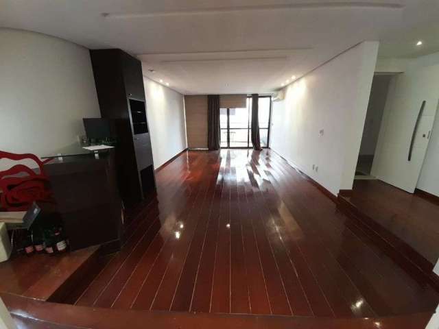 Apartamento de 241 m² com 04 suítes para alugar por R$ 6.800/mensais no Setor Bueno - Goiânia/GO