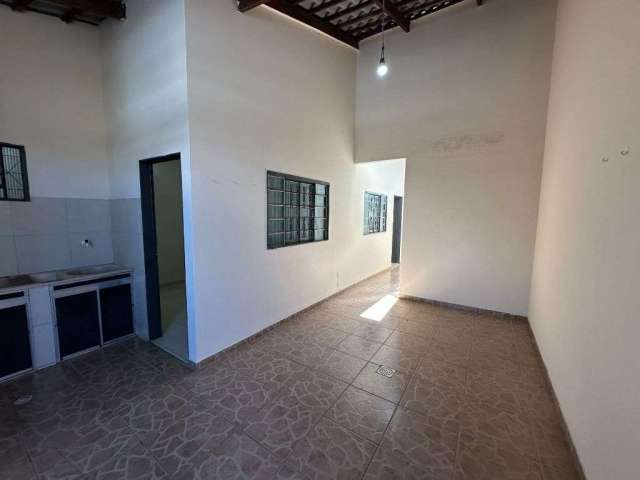 Casa de 55 m² com 02 quartos para alugar por R$ 1.250/mensais no Setor Pedro Ludovico - Goiânia