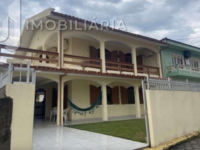 Casa Residencial com 3 quartos  à venda, 272.00 m2 por R$1856000.00  - Ingleses Do Rio Vermelho - Florianopolis/SC