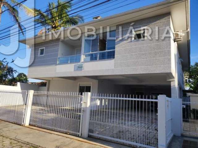 Apartamento três dormitorios