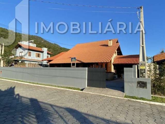 Casa Residencial à venda, 220.00 m2 por R$1378000.00  - Cachoeira Do Bom Jesus - Florianopolis/SC