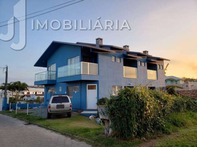 Pousada_Hotel com 6 quartos  à venda, 450.00 m2 por R$1180000.00  - Praia Do Santinho - Florianopolis/SC