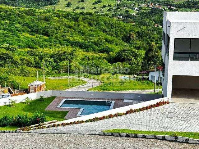 Casa de 505m&#178; em Condomínio Fechado, Gravatá