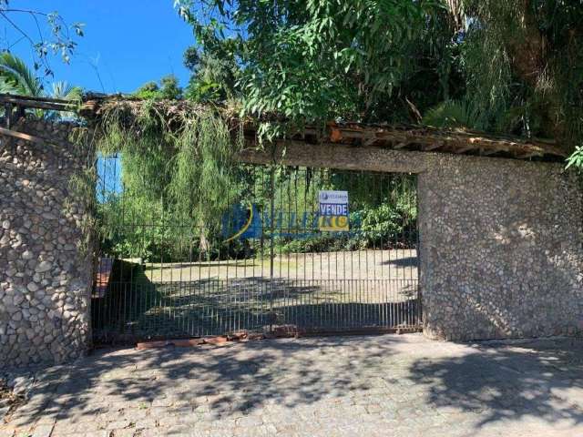 Terreno à venda na Rua José Cadilhe, Serraria do Rocha, Paranaguá por R$ 8.500.000