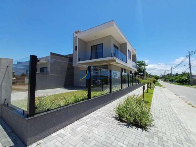Casa com 3 quartos à venda na Ulysses Guimarães, 1, Grajaú, Pontal do Paraná por R$ 730.000