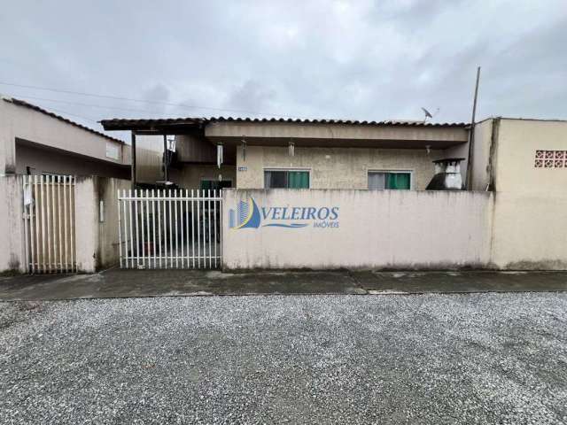 Casa em condomínio fechado com 2 quartos à venda na Avenida Dona Julieta, 108, Vila Garcia, Paranaguá por R$ 175.000