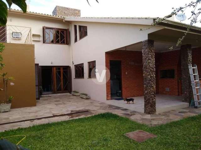 Casa Alto Padrão de 3 Dormitórios Bairro Duque de Caxias !!!