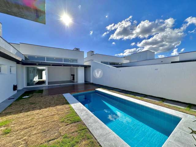 Casa alto padrão toda térrea com 3 suítes, escritório e piscina sendo construída