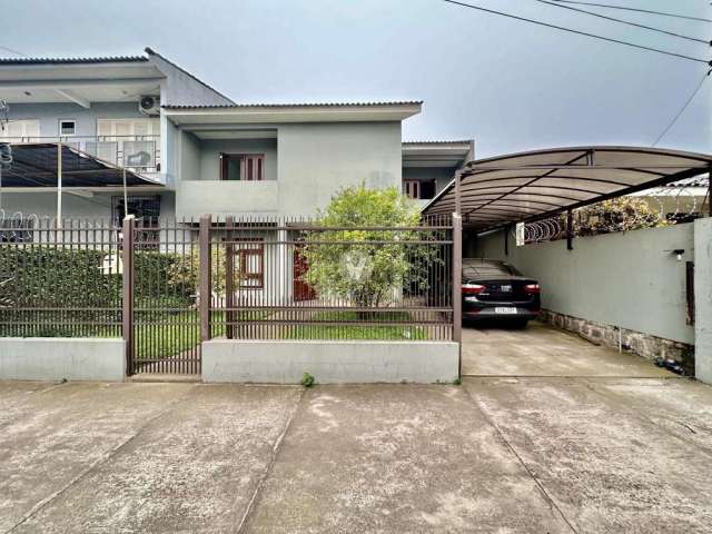 Excelente casa de 3 dormitórios com suíte e móveis planejados!