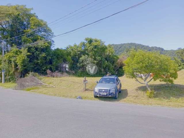 Amplo terreno de esquina a venda no bairro Perpétuo Socorro.