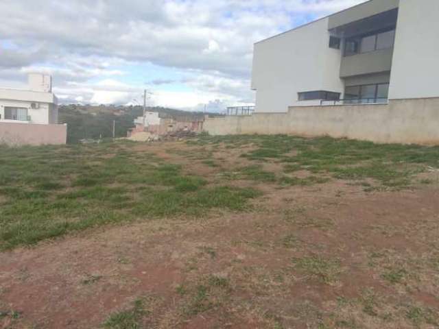 Lote em Vespasiano no Condomínio Gran Park Toscana