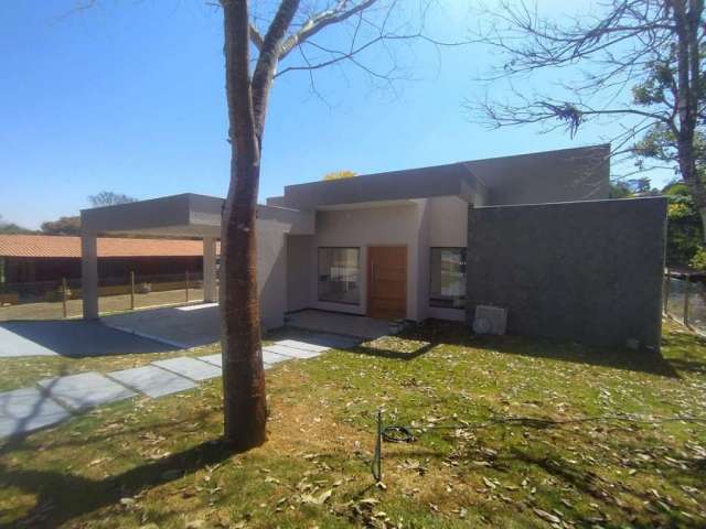 Casa com 3 dormitórios à venda, 180 m² por R$ 990.000,00 - Condomínio Estância da Mata - Jaboticatubas/MG