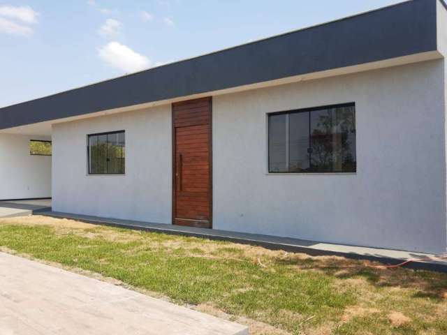 Casa com 3 dormitórios à venda, 166 m² por R$ 750.000,00 - Condomínio Estância da Mata - Jaboticatubas/MG