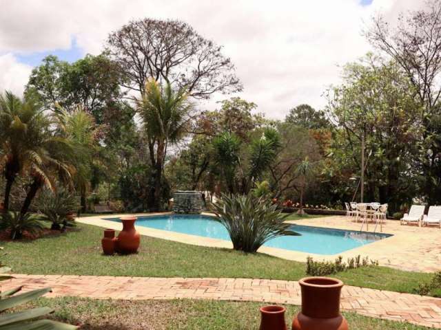 *Casa/Sítio em São José da Lapa em condomínio fechado;