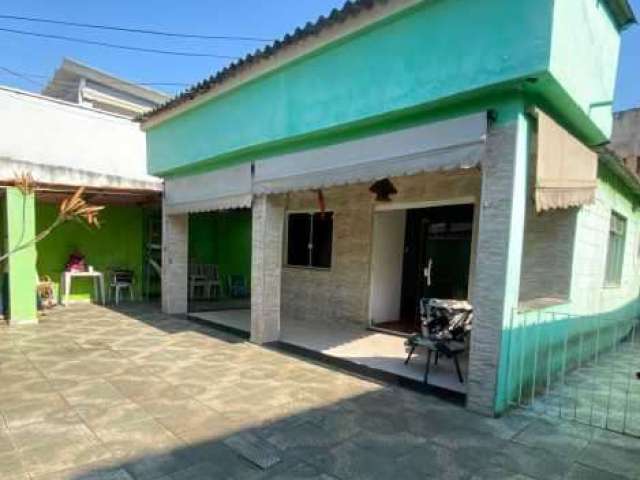 Casa com 3 quartos à venda na Rua Metrovich, Irajá, Rio de Janeiro, 300 m2 por R$ 345.000