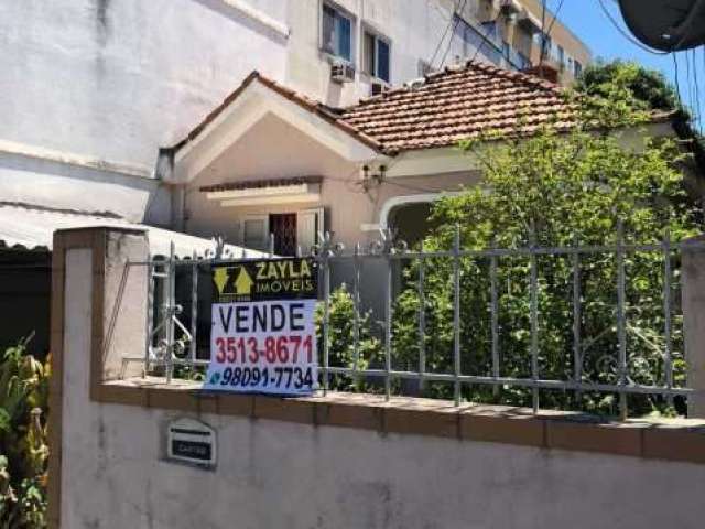 Casa com 3 quartos à venda na Rua Apia, Vila da Penha, Rio de Janeiro, 320 m2 por R$ 590.000