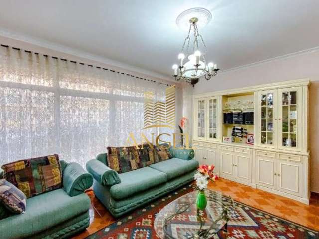 Casa térrea 3 dormitórios e 4 vagas - Água Rasa