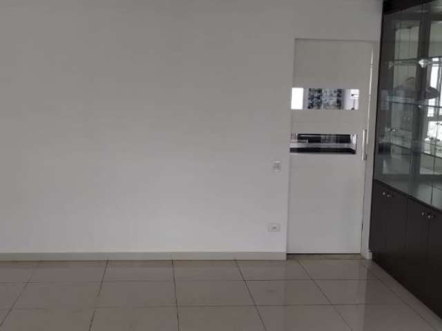 Vendo Apartamento na Saúde com 133m² e 3 Suítes, com Depósito