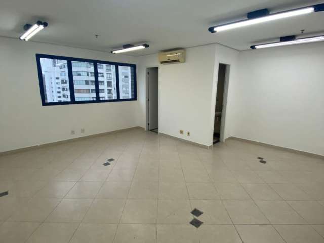 Sala comercial bem localizada e com baixo custo no pacote de locação!