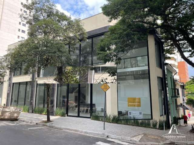 Alugo Extenso Prédio Comercial no Jardim Paulista com 565,24m²