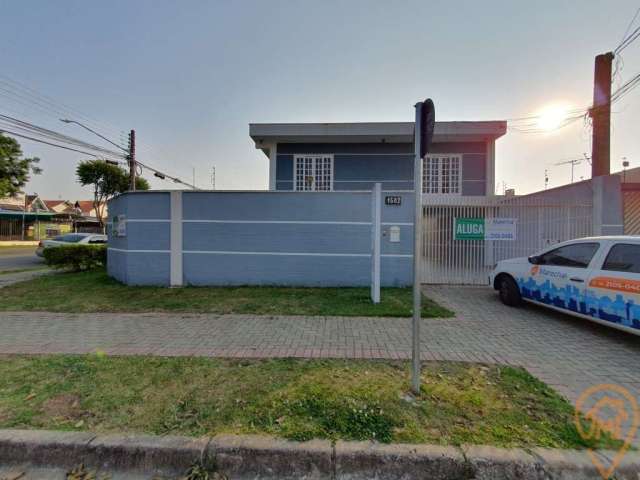 Casa Residencial com 3 quartos  para alugar, 190.00 m2 por R$3990.00  - Hauer - Curitiba/PR