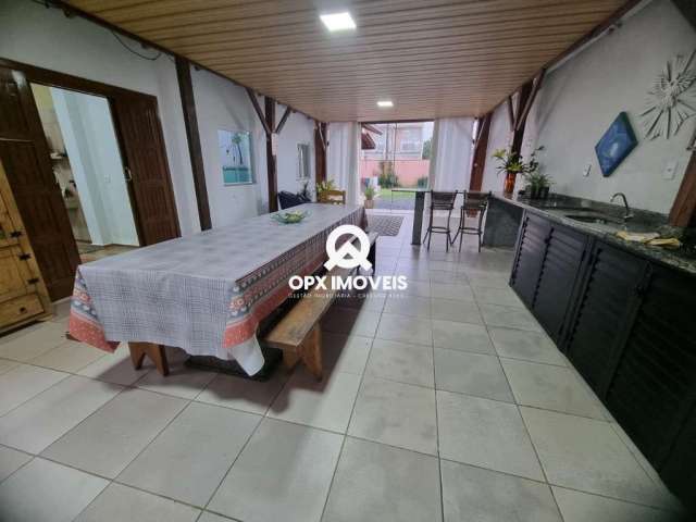 Casa com 6 quartos à venda no Santo Antônio, Balneário Piçarras , 206 m2 por R$ 815.000