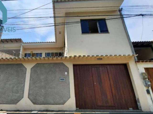 Casa para Venda em Cabo Frio, Palmeiras, 3 dormitórios, 2 banheiros, 3 vagas