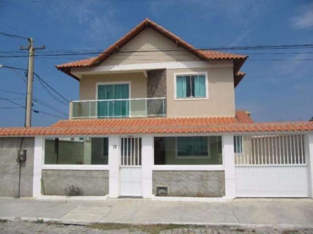 Casa com 4 dormitórios à venda, 220 m² por R$ 790.000 - Foguete - Cabo Frio/RJ