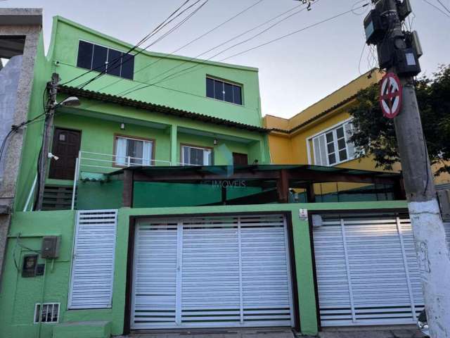 Casa para Venda em Cabo Frio, Centro, 8 dormitórios, 4 suítes, 8 banheiros, 3 vagas