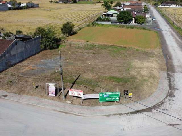 Terreno à venda no bairro Centro em Doutor Pedrinho/SC