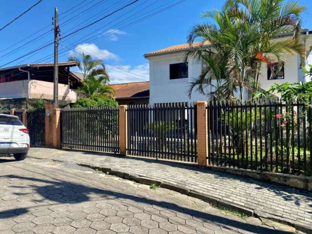 Casa com 5 dormitórios à venda no bairro Salto do Norte em Blumenau/SC