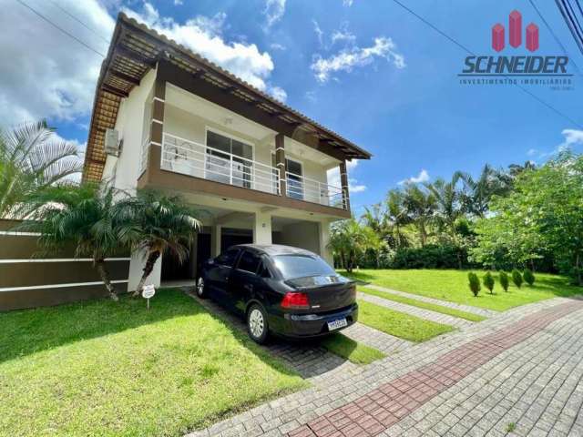 Casa com 3 dormitórios à venda no bairro Centro em Pomerode/SC