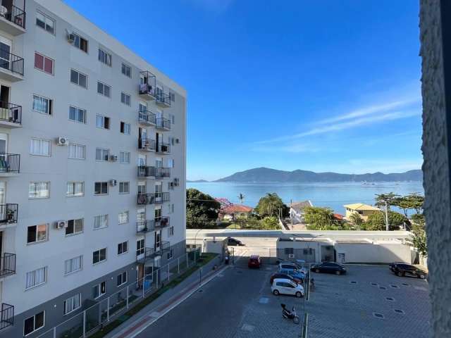 Excelente apartamento de frente pro mar na praia de fora