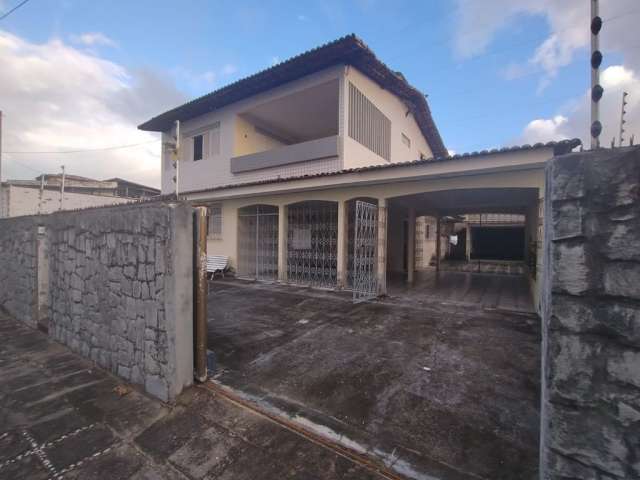 Oportunidade! Casa 4/4 Duplex 2 Em 1 em Lagoa Nova