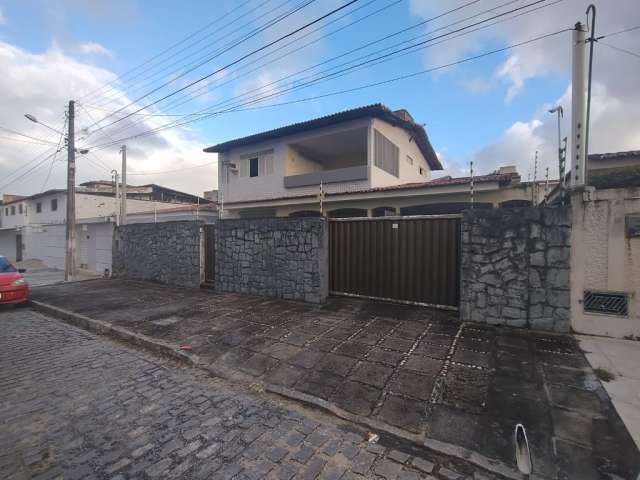 Oportunidade! Casa 4/4 Duplex 2 Em 1 em Lagoa Nova