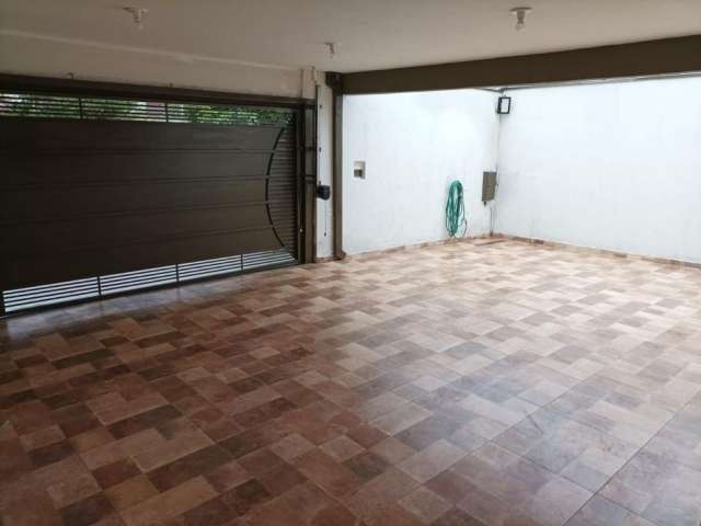 Casa à Venda no Bairro Independência – Ribeirão Preto