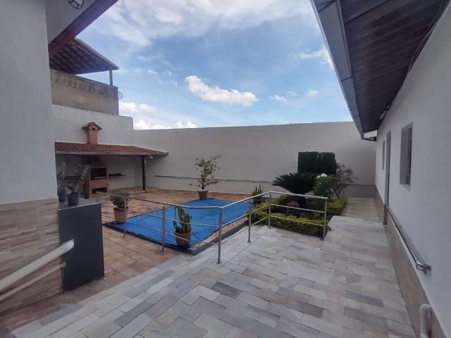 Casa residencial / comercial à venda no Boa Vista