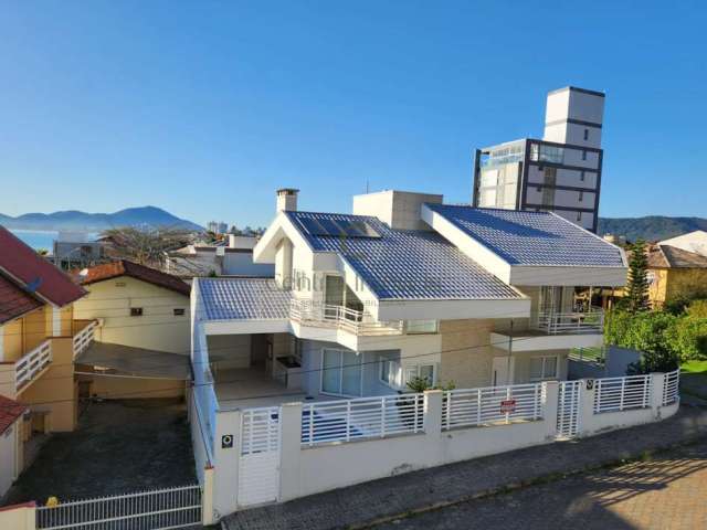 Casa com 3 quartos à venda na José Inácio de Souza, Centro, Penha por R$ 2.500.000