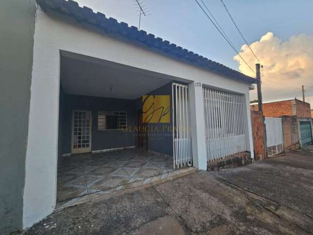 CASA com 03 quartos para VENDA