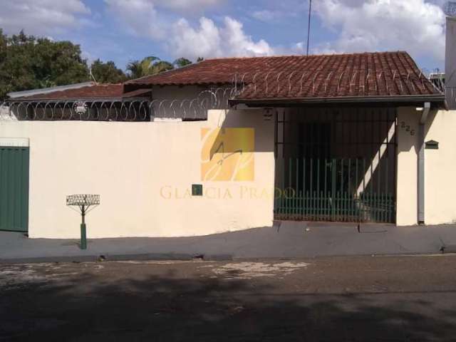 CASA com 03 quartos para VENDA