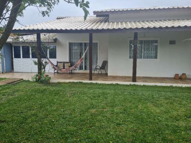 Linda casa Averbada, na praia de Bal. Barra do sul  SC