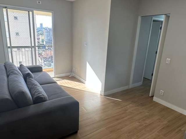 Apartamento Reformado de 60m² - 3 Dormitórios e Sacada