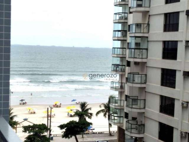 Apartamento á venda na praia das Pitangueiras, com 03 dormitórios e pequena vista para o mar.