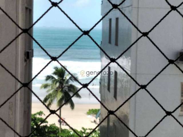 Apartamento á venda na praia das Pitangueiras, 03 dormitórios, 01 vaga de garagem, na quadra da praia